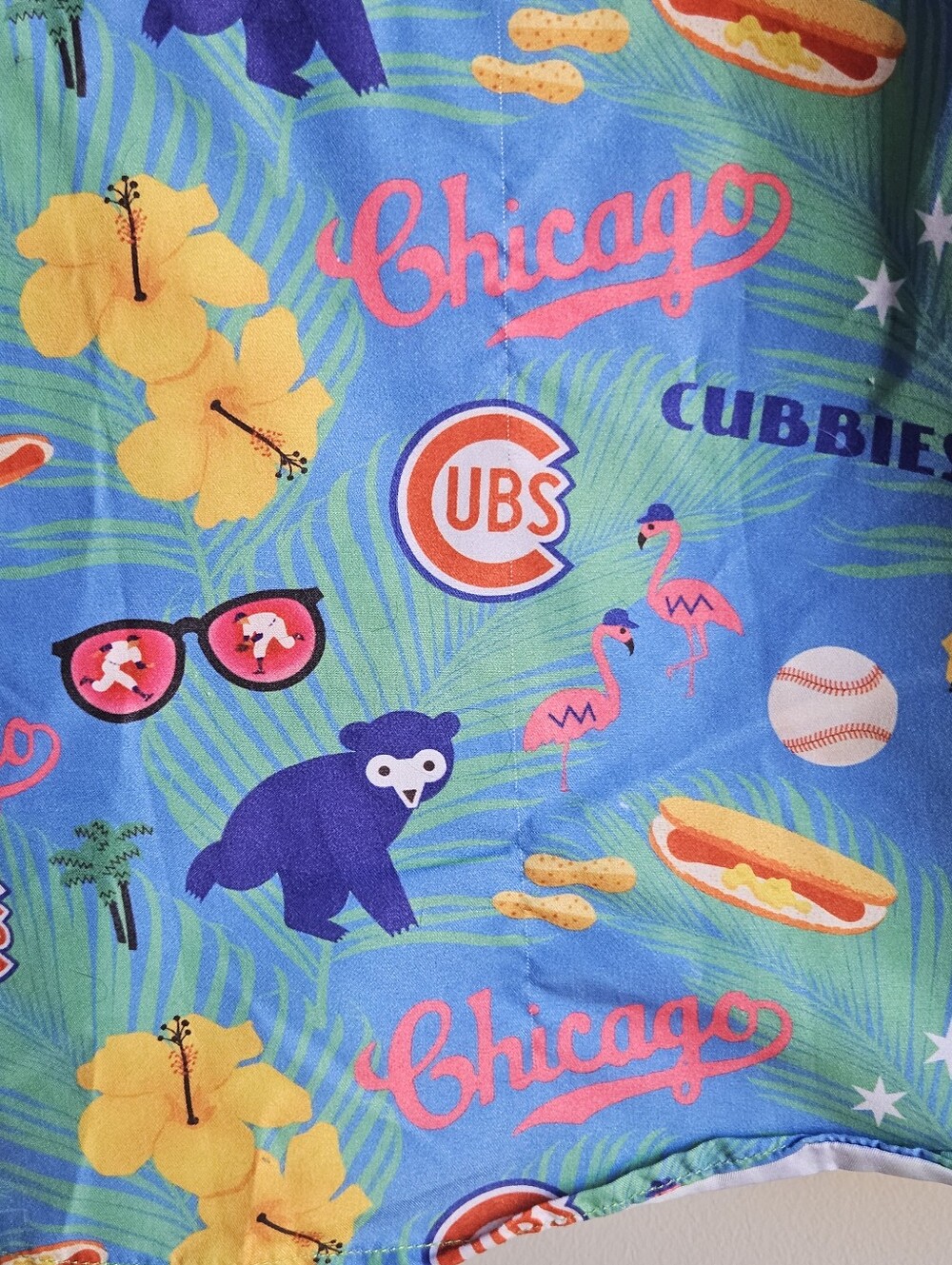 2023 Chicago Cubs Jim Beam Hawaiian Shirt in (Unisex) Medium - Picture 12 of 14